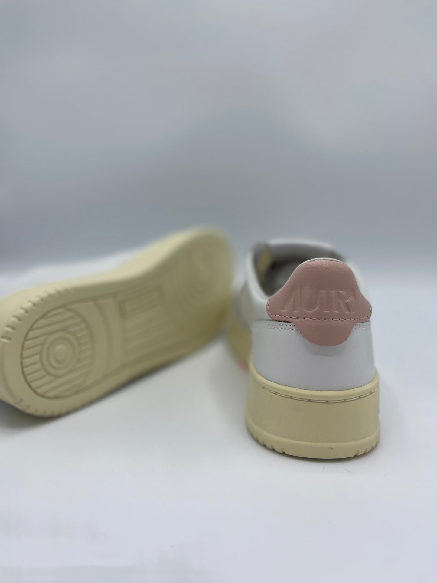 MEDALIST WHITE PINK SNEAKER - AUTRY